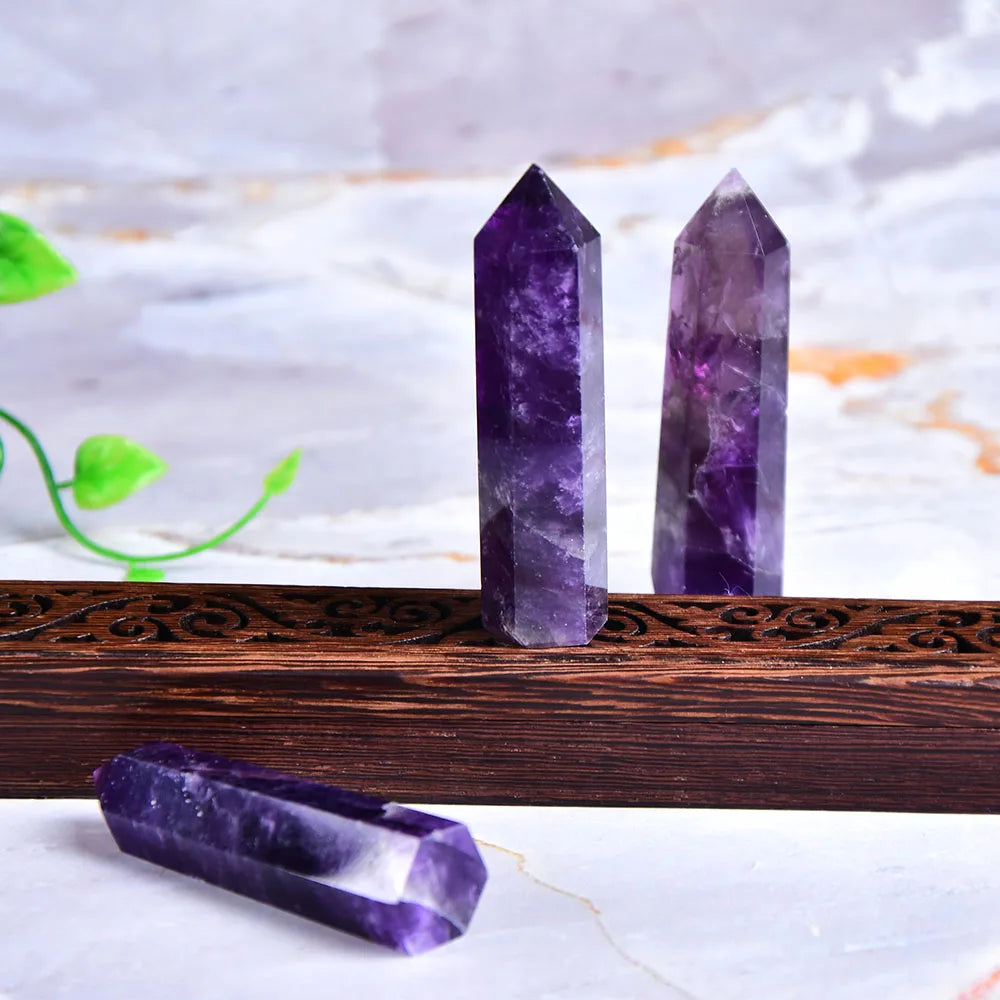 Natural Amethyst Point Crystal – Healing Energy Stone, Polished Quartz Craft for Home Decor