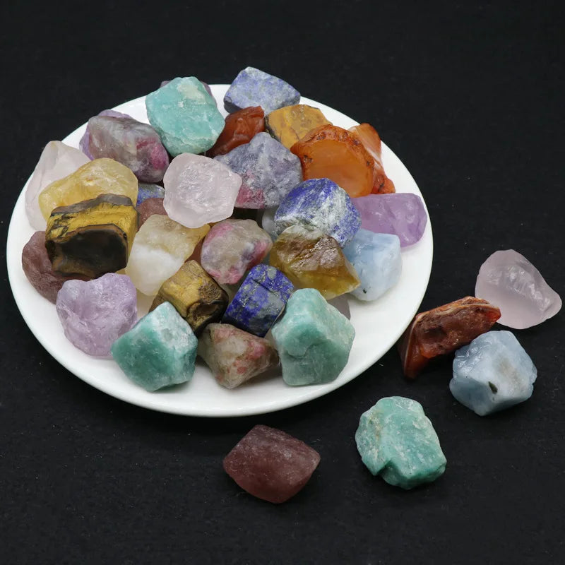 Natural Crystal Stones – Irregular Rose Quartz, Amethyst, and Fluorite Mineral Rocks for Reiki Healing and Home Decor