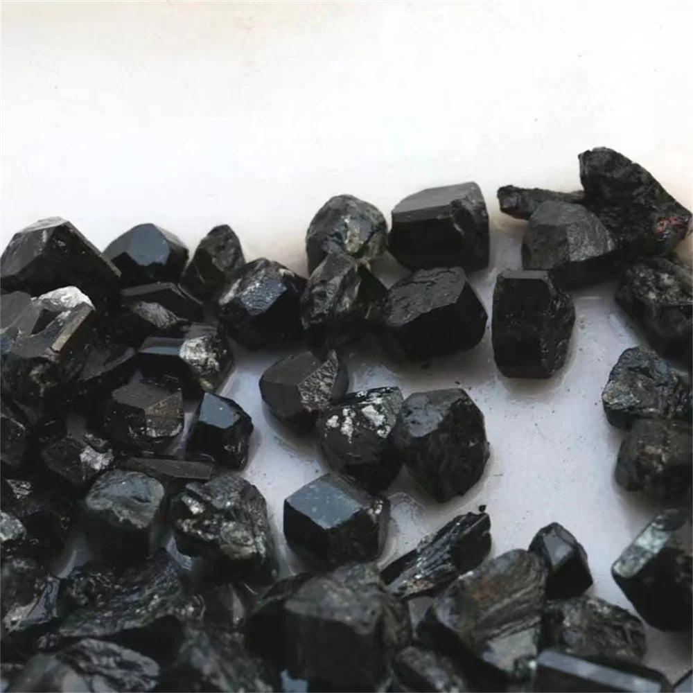 Natural Black Tourmaline Gravel Raw Gem Mineral Specimen Crystal Stone Healing Magic Advanced Collection Eliminate Magnetism 1PC