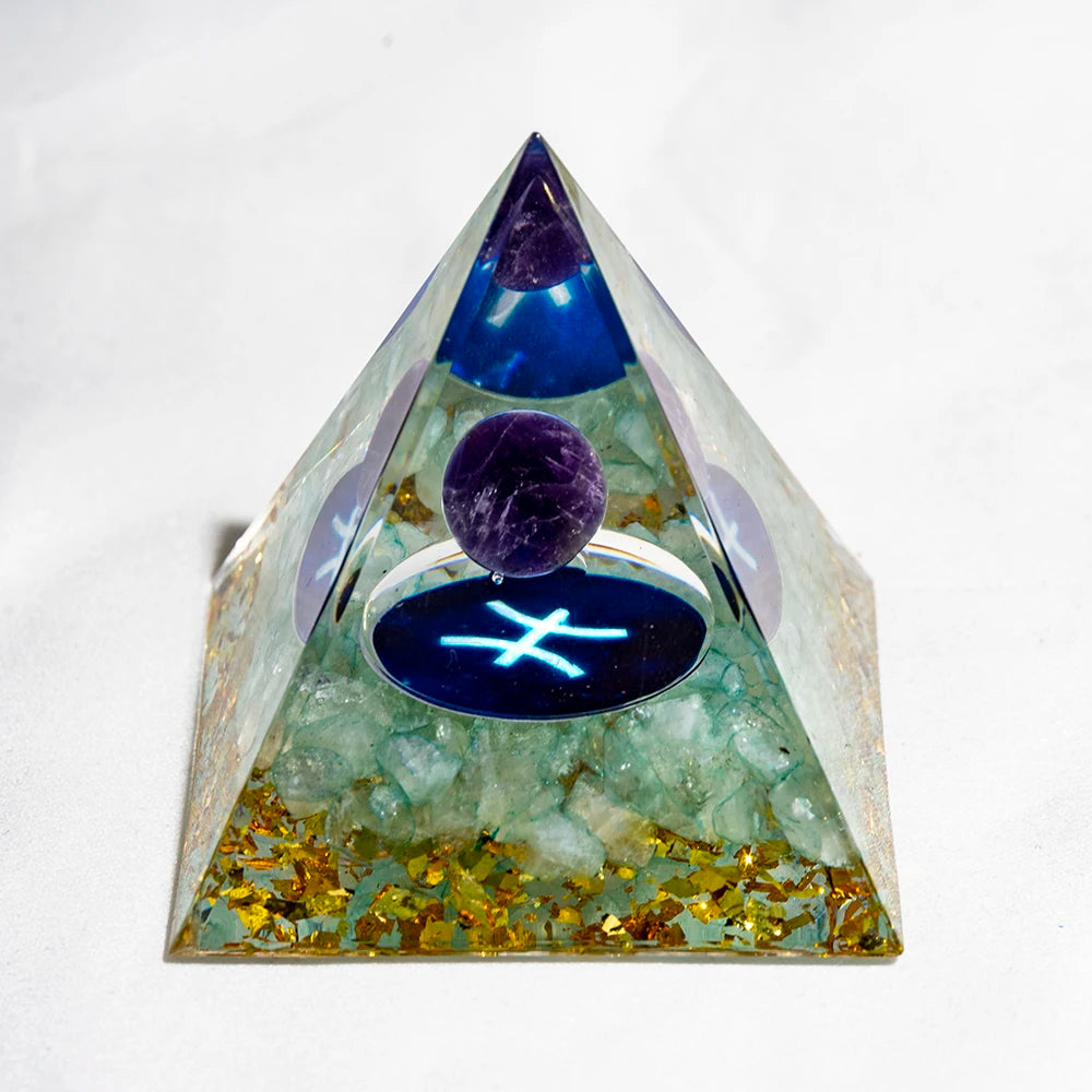 Natural Crystal Energy Generator Pyramid – Peridot and Amethyst Reiki Healing Chakra for Meditation and Home Decor