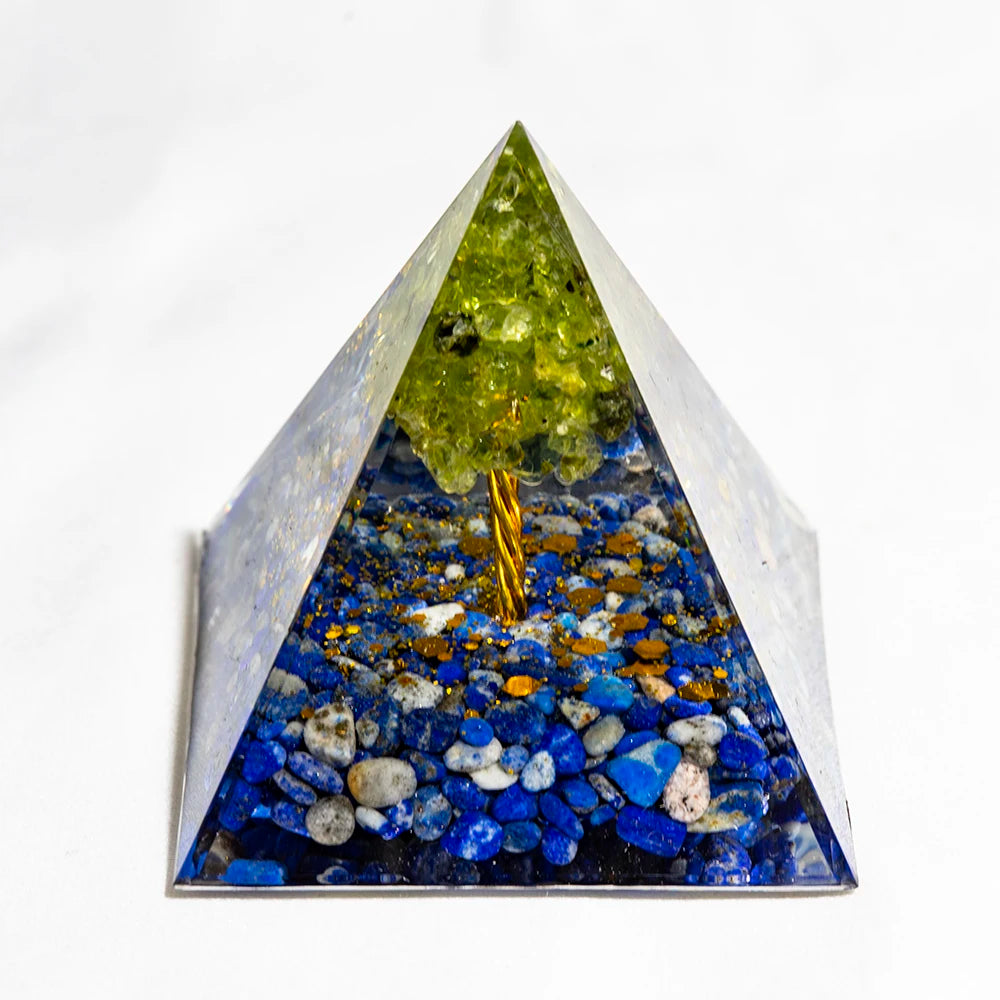 Natural Crystal Energy Generator Pyramid – Peridot and Amethyst Reiki Healing Chakra for Meditation and Home Decor