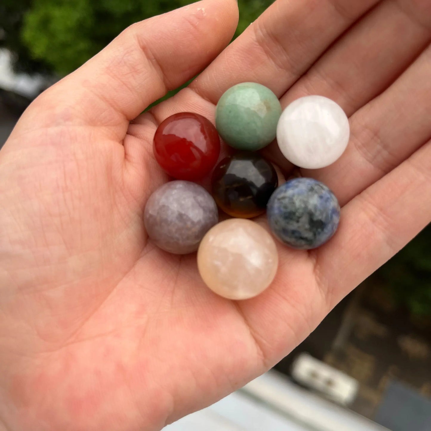 7-Pieces Natural Crystal and Healing Stone Set – Chakra Balance Stones for Spiritual Astrology, Yoga, and Reiki Energy