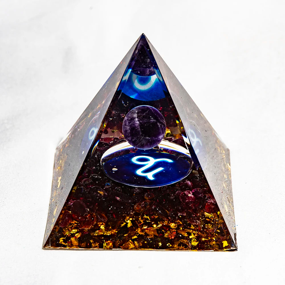 Natural Crystal Energy Generator Pyramid – Peridot and Amethyst Reiki Healing Chakra for Meditation and Home Decor