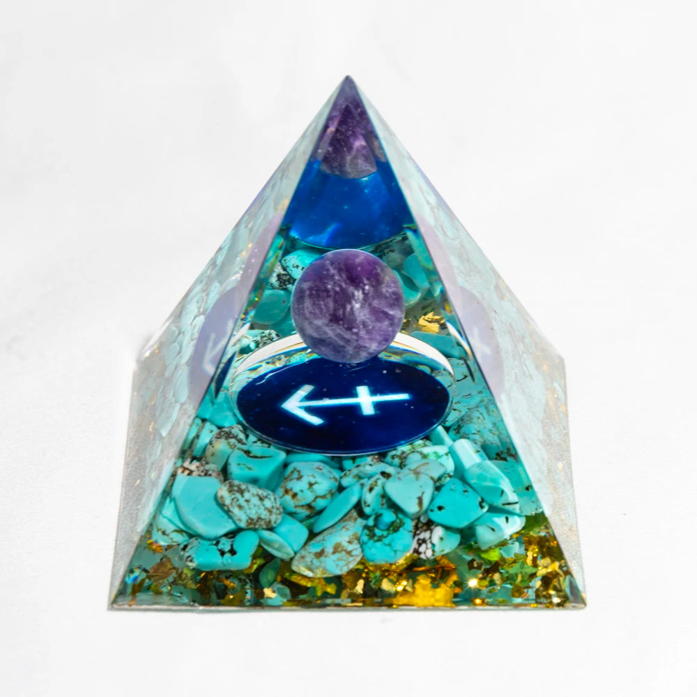 Natural Crystal Energy Generator Pyramid – Peridot and Amethyst Reiki Healing Chakra for Meditation and Home Decor